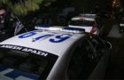 Νεαροί επιτέθηκαν με πέτρες σε περιπολικό στον Πειραιά – Τραυματίστηκε αστυνομικός (15.04.2019)